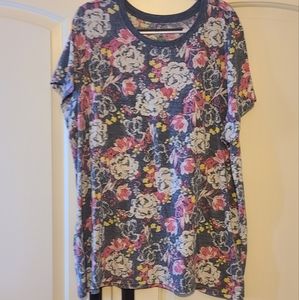 Torrid Size 4 Top Like New only worn 1 time.